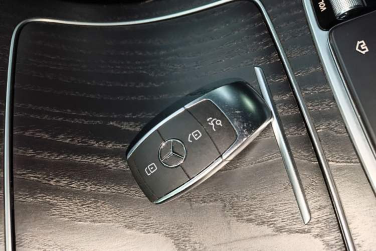 Used Mercedes-Benz C-Class 2020 Restyled C 200 L Fashion Edition Sport Version Vehicle Key