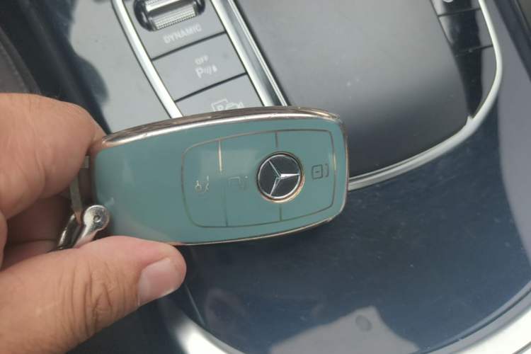 Used Mercedes-Benz C-Class 2020 Restyled C 260 Sport Edition Vehicle Key