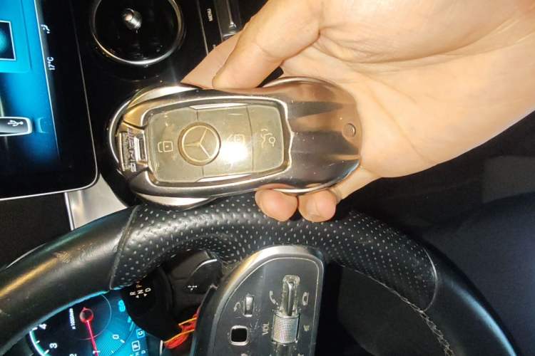 Used Mercedes-Benz C-Class 2020 Restyled C 260 Sport Edition Vehicle Key