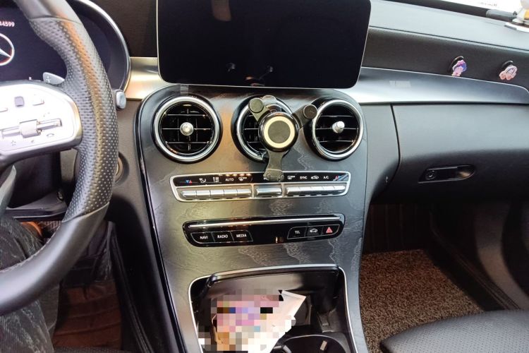 Used Mercedes-Benz C-Class 2020 C 200 L Fashion Edition Sport Version Audio And AC Panel