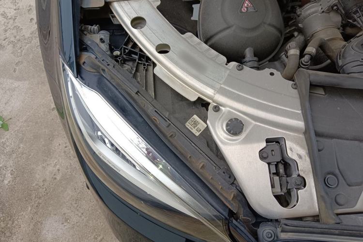 Used Mercedes-Benz C-Class 2020 C 200 L Fashion Edition Sport Version Engine Bay Right