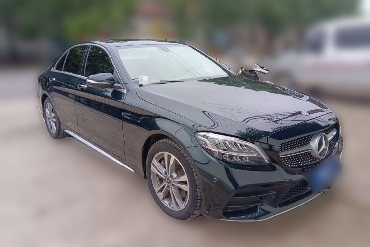 Used Mercedes-Benz C-Class 2020 C 200 L Fashion Edition Sport Version Front Right 45 Deg