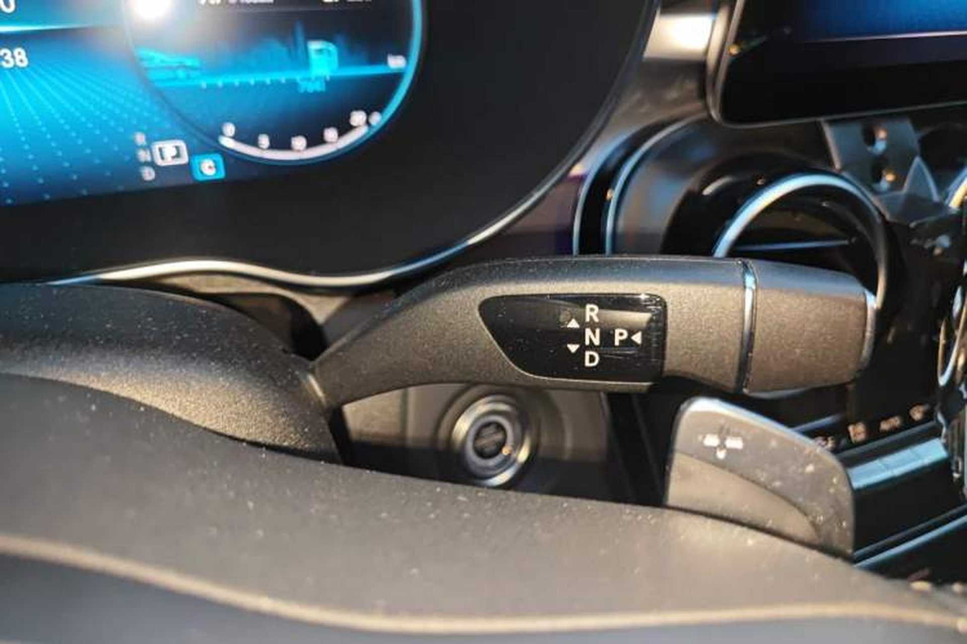 Used Mercedes-Benz C-Class 2020 Restyled C 260 L Sport Edition Gear Lever