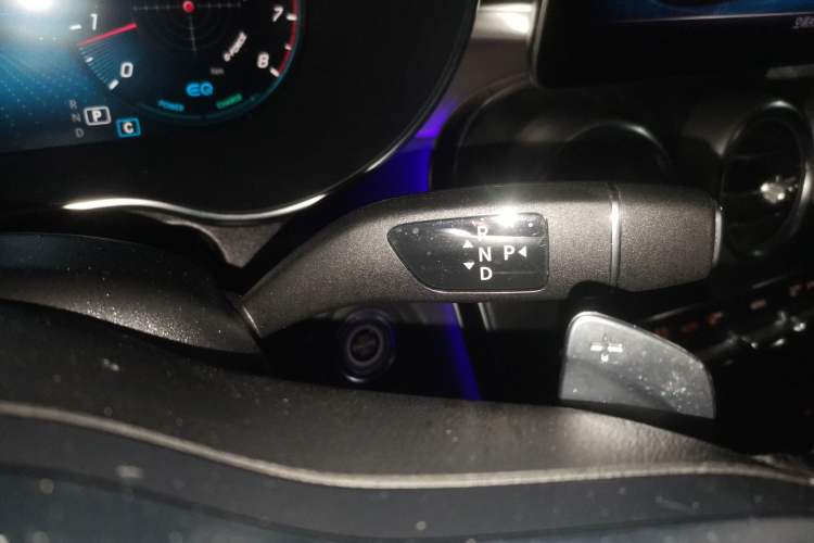 Used Mercedes-Benz C-Class 2020 C 260 Coupe Gear Lever