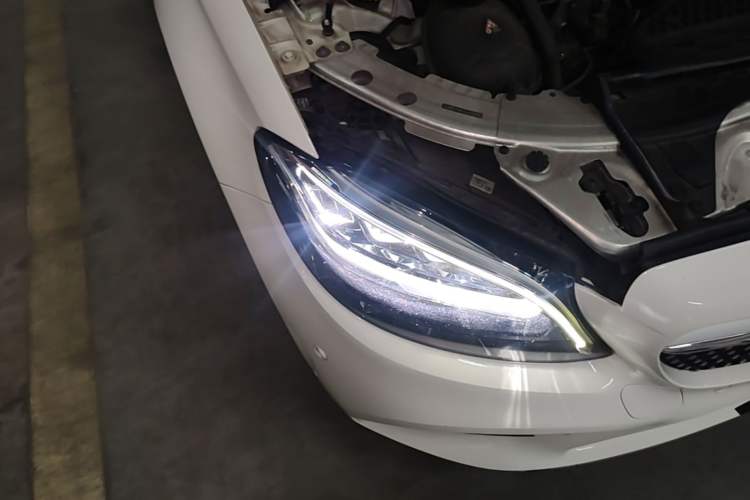 Used Mercedes-Benz C-Class 2020 C 260 L Sport Edition Right Front Headlight