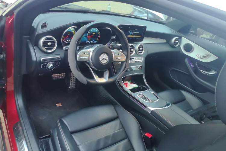 Used Mercedes-Benz C-Class 2020 C 260 Coupe Center Console