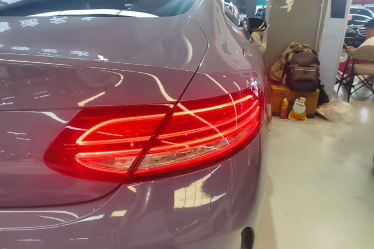 Used Mercedes-Benz C-Class 2020 C 260 Coupe Exterior 3