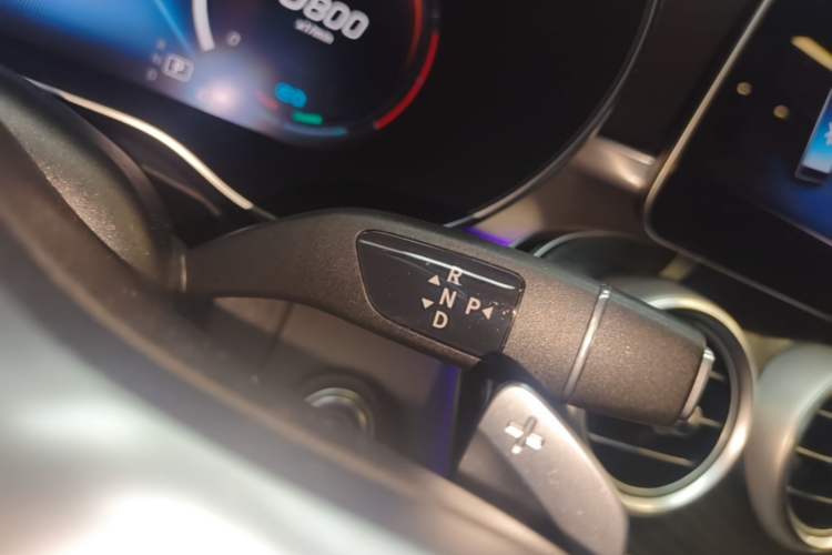 Used Mercedes-Benz C-Class 2020 C 260 Coupe Gear Lever