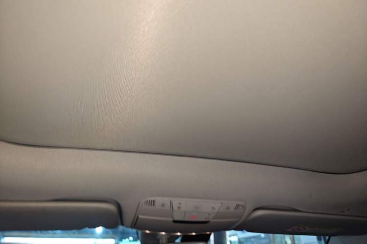Used Mercedes-Benz C-Class 2020 Restyled C 260 L Sport Edition Headliner