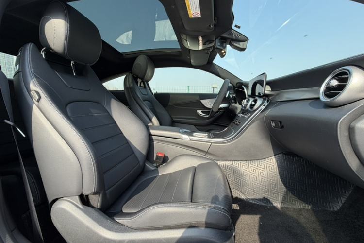 Used Mercedes-Benz C-Class 2020 C 260 Coupe Interior 2