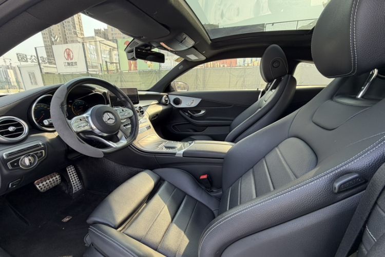 Used Mercedes-Benz C-Class 2020 C 260 Coupe Interior 3