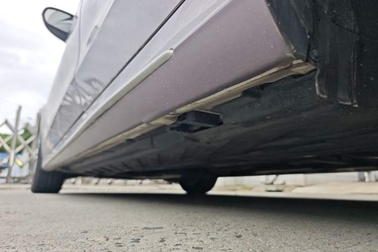 Used Mercedes-Benz C-Class 2020 C 260 L Sport Edition Left Side Sill