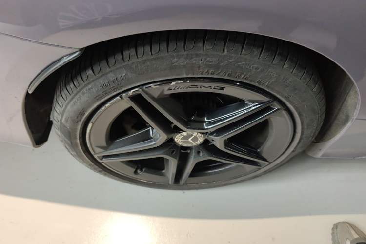 Used Mercedes-Benz C-Class 2020 C 260 Coupe Right Rear Wheel Hub