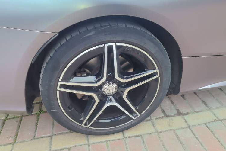Used Mercedes-Benz C-Class 2020 C 260 Coupe Right Rear Wheel Hub
