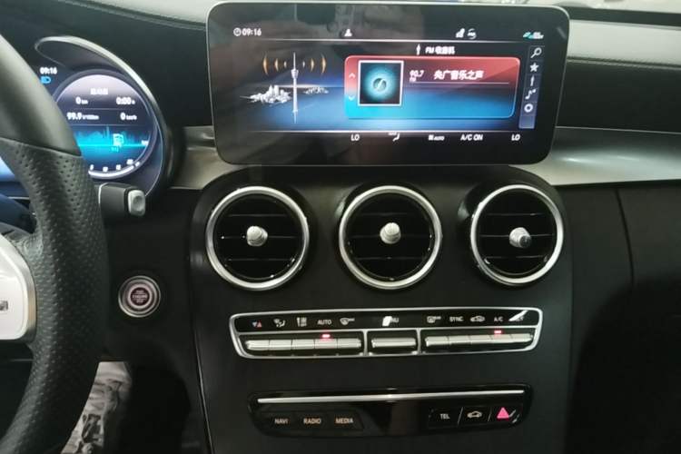 Used Mercedes-Benz C-Class 2020 Restyled C 200 L Fashion Edition Sport Version Audio And AC Panel
