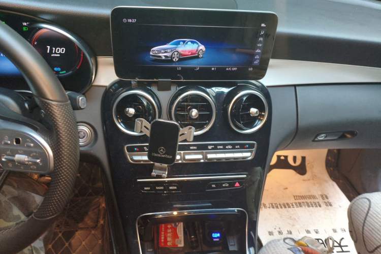 Used Mercedes-Benz C-Class 2020 Restyled C 260 Sport Edition Audio And AC Panel