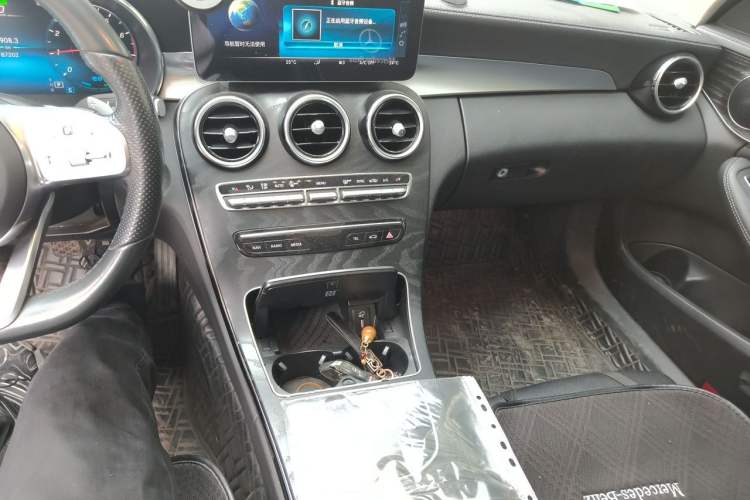 Used Mercedes-Benz C-Class 2020 Restyled C 260 L Sport Edition Audio And AC Panel
