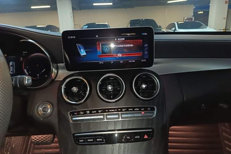 Used Mercedes-Benz C-Class 2020 Restyled C 200 L Fashion Edition Sport Version Audio And AC Panel
