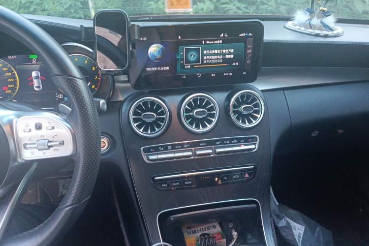 Used Mercedes-Benz C-Class 2020 C 260 L Sport Edition Audio And AC Panel