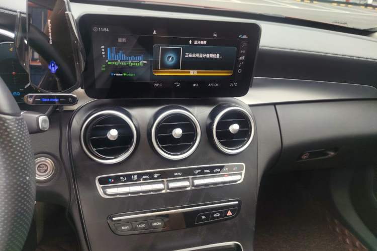 Used Mercedes-Benz C-Class 2020 Restyled C 260 L Sport Edition Audio And AC Panel