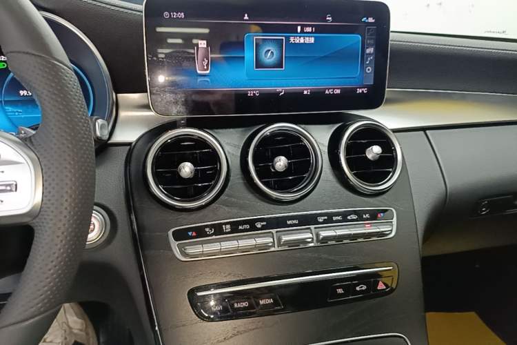Used Mercedes-Benz C-Class 2020 C 260 L Sport Edition Audio And AC Panel