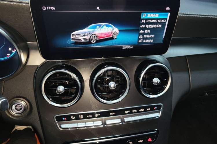 Used Mercedes-Benz C-Class 2020 C 200 L Fashion Edition Sport Version Audio And AC Panel