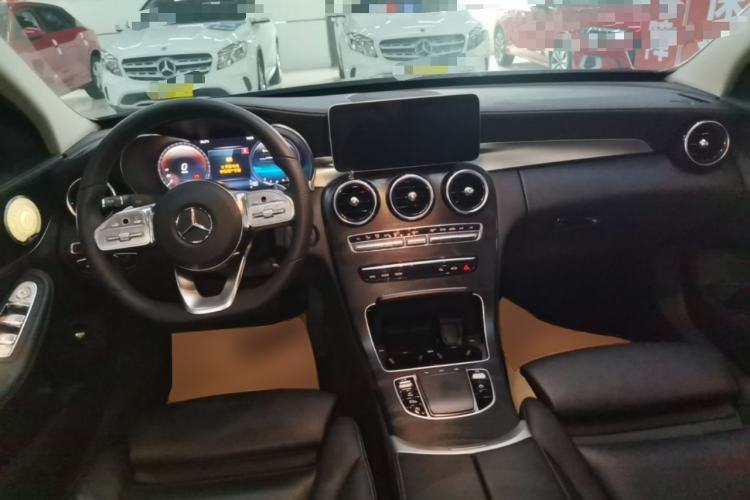 Used Mercedes-Benz C-Class 2020 C 200 L Fashion Edition Sport Version Center Console