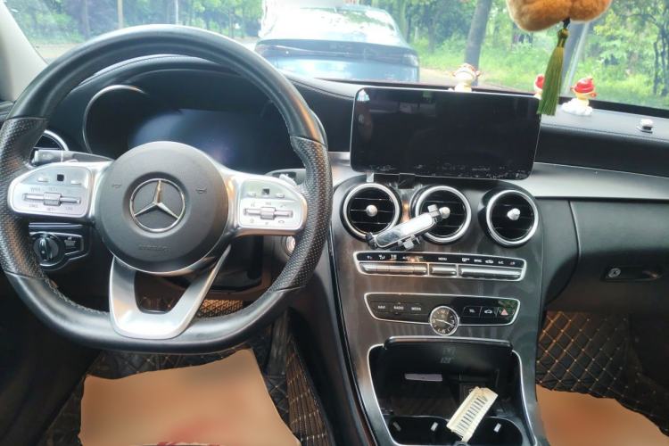 Used Mercedes-Benz C-Class 2020 Restyled C 260 Sport Edition Center Console