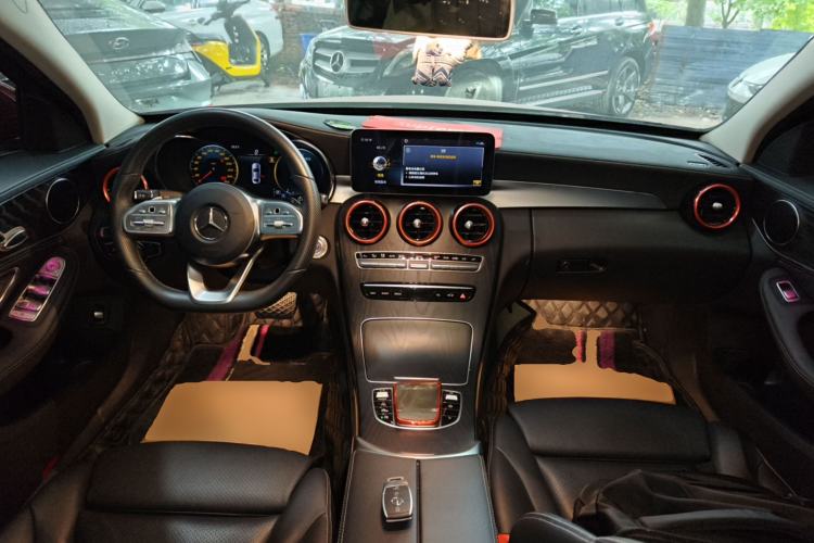 Used Mercedes-Benz C-Class 2020 Restyled C 200 L Fashion Edition Sport Version Center Console