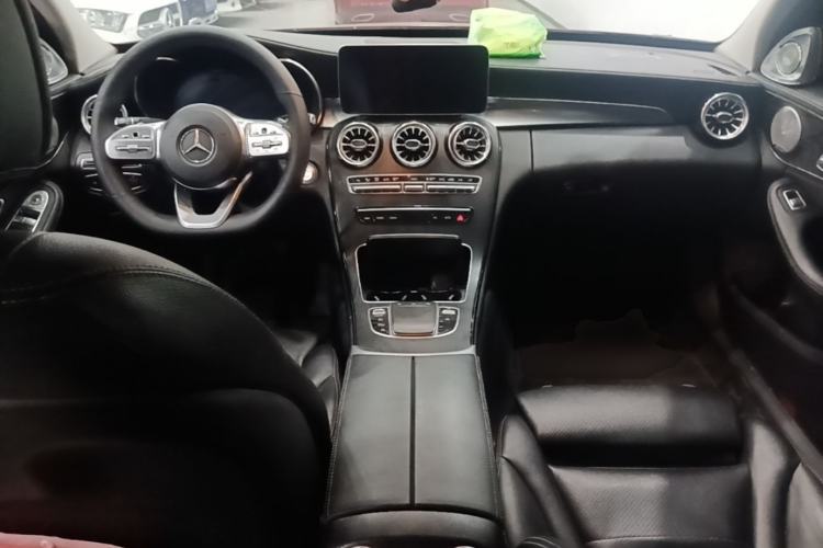 Used Mercedes-Benz C-Class 2020 Updated C 200 L Fashion Edition Center Console