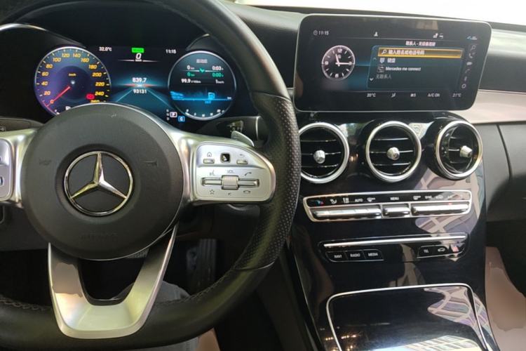 Used Mercedes-Benz C-Class 2020 C 260 Sport Edition Center Console