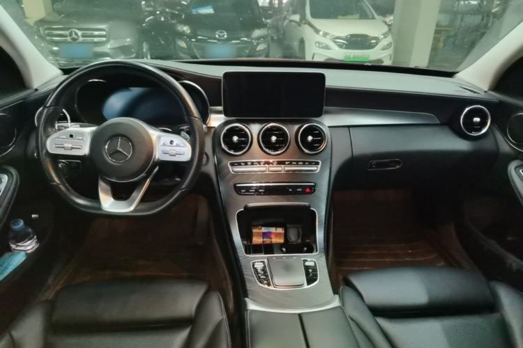 Used Mercedes-Benz C-Class 2020 C 200 L Fashion Edition Sport Version Center Console