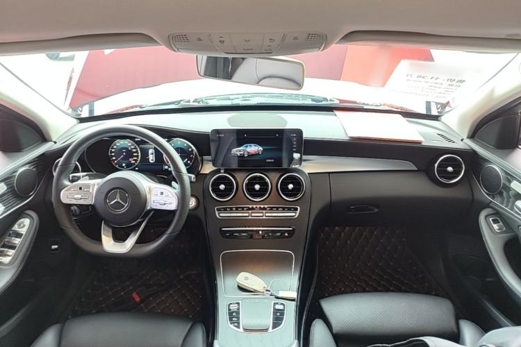 Used Mercedes-Benz C-Class 2020 C 260 L Sport Edition Center Console