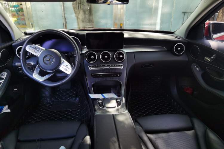 Used Mercedes-Benz C-Class 2020 Restyled C 200 L Fashion Edition Sport Version Center Console