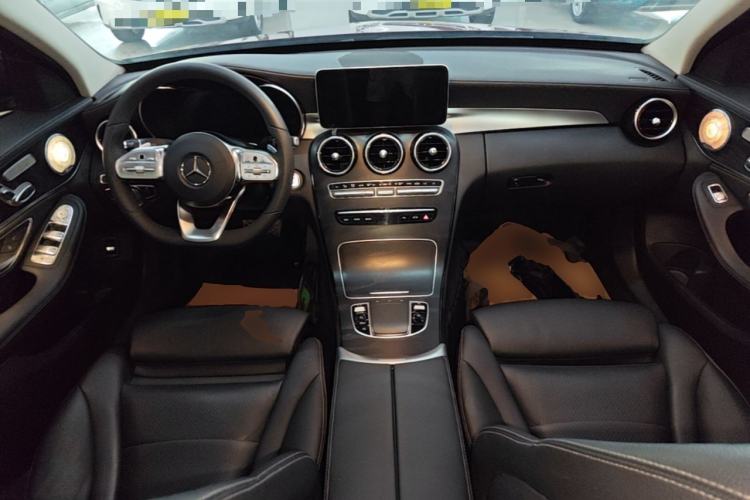 Used Mercedes-Benz C-Class 2020 C 200 L Fashion Edition Sport Version Center Console
