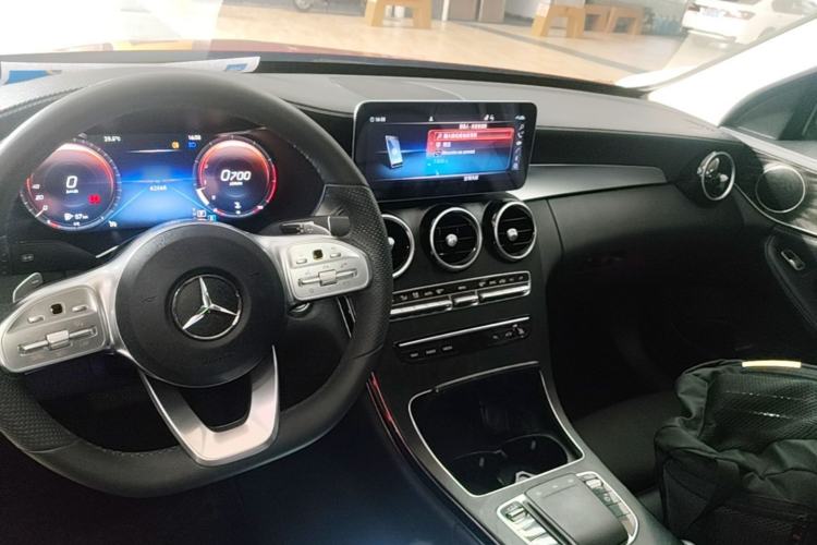 Used Mercedes-Benz C-Class 2020 Restyled C 200 L Fashion Edition Sport Version Center Console