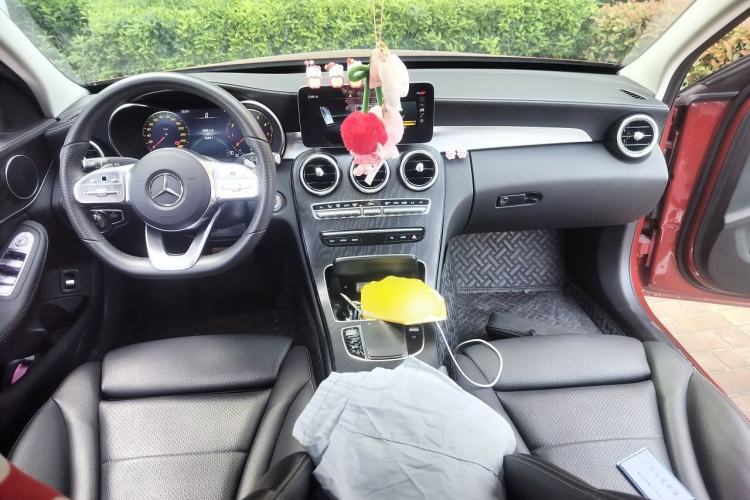 Used Mercedes-Benz C-Class 2020 Restyled C 200 L Fashion Edition Sport Version Center Console