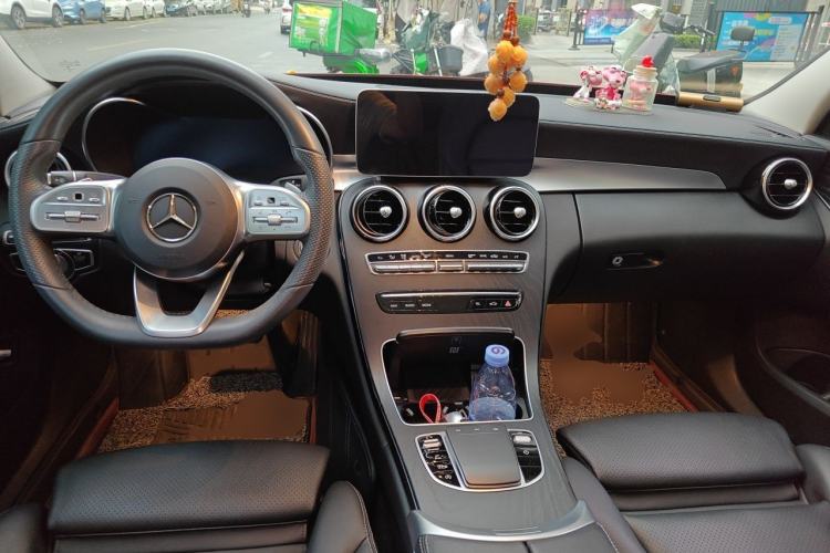 Used Mercedes-Benz C-Class 2020 Restyled C 260 L Sport Edition Center Console