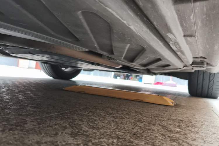 Used Mercedes-Benz C-Class 2020 C 200 L Fashion Edition Sport Version Chassis Front Right