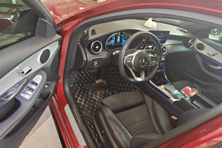 Used Mercedes-Benz C-Class 2020 C 260 Sport Edition Driver Seat