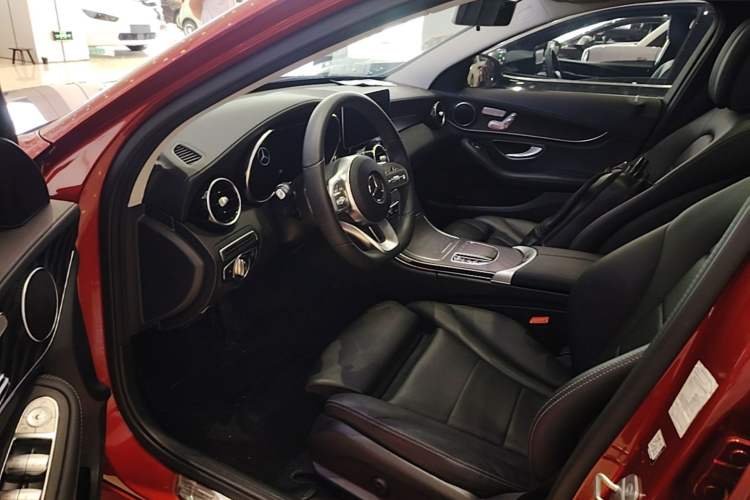 Used Mercedes-Benz C-Class 2020 Restyled C 260 L Sport Edition Driver Seat
