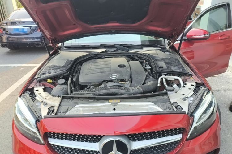 Used Mercedes-Benz C-Class 2020 C 260 Estate Engine Bay