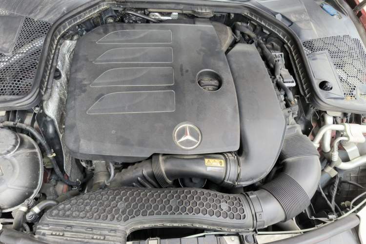 Used Mercedes-Benz C-Class 2020 C 200 L Fashion Edition Sport Version Engine Bay