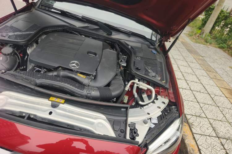 Used Mercedes-Benz C-Class 2020 C 200 Coupe Engine Bay Left