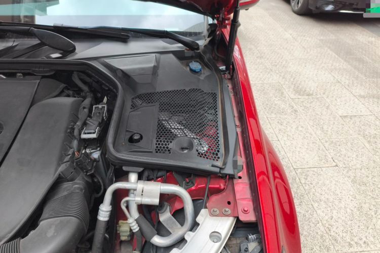 Used Mercedes-Benz C-Class 2020 C 200 L Fashion Edition Sport Version Engine Bay Left