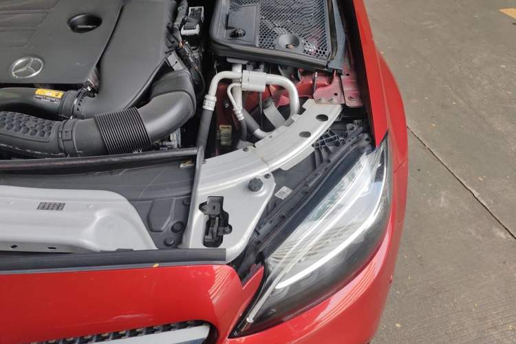 Used Mercedes-Benz C-Class 2020 C 200 L Fashion Edition Sport Version Engine Bay Left