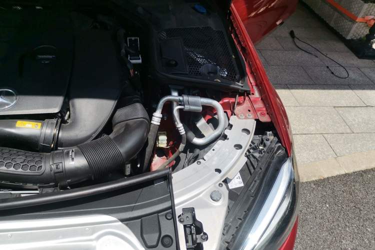 Used Mercedes-Benz C-Class 2020 C 200 Coupe Engine Bay Left
