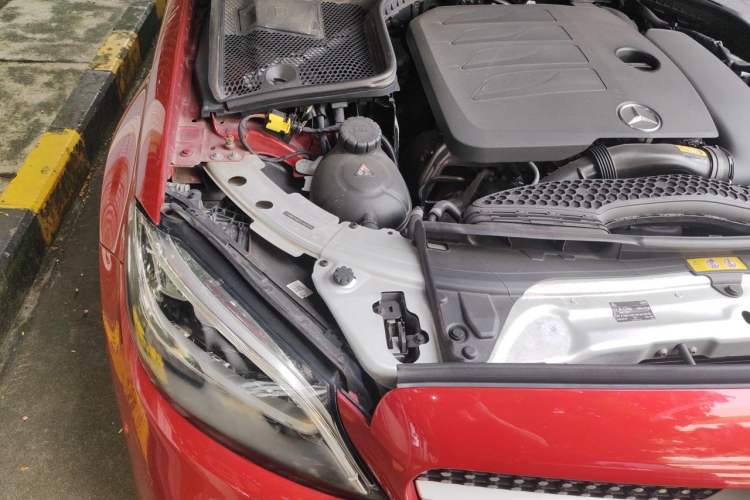 Used Mercedes-Benz C-Class 2020 C 200 L Fashion Edition Sport Version Engine Bay Right