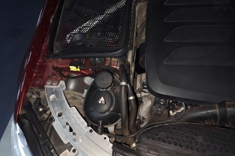 Used Mercedes-Benz C-Class 2020 Restyled C 260 L Sport Edition Engine Bay Right