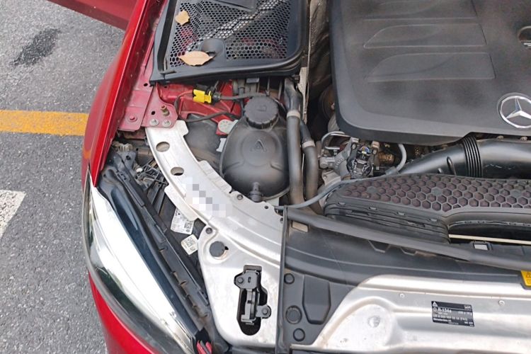Used Mercedes-Benz C-Class 2020 C 260 L Sport Edition Engine Bay Right